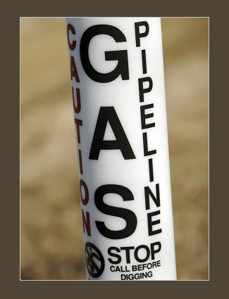 gas pipe sign